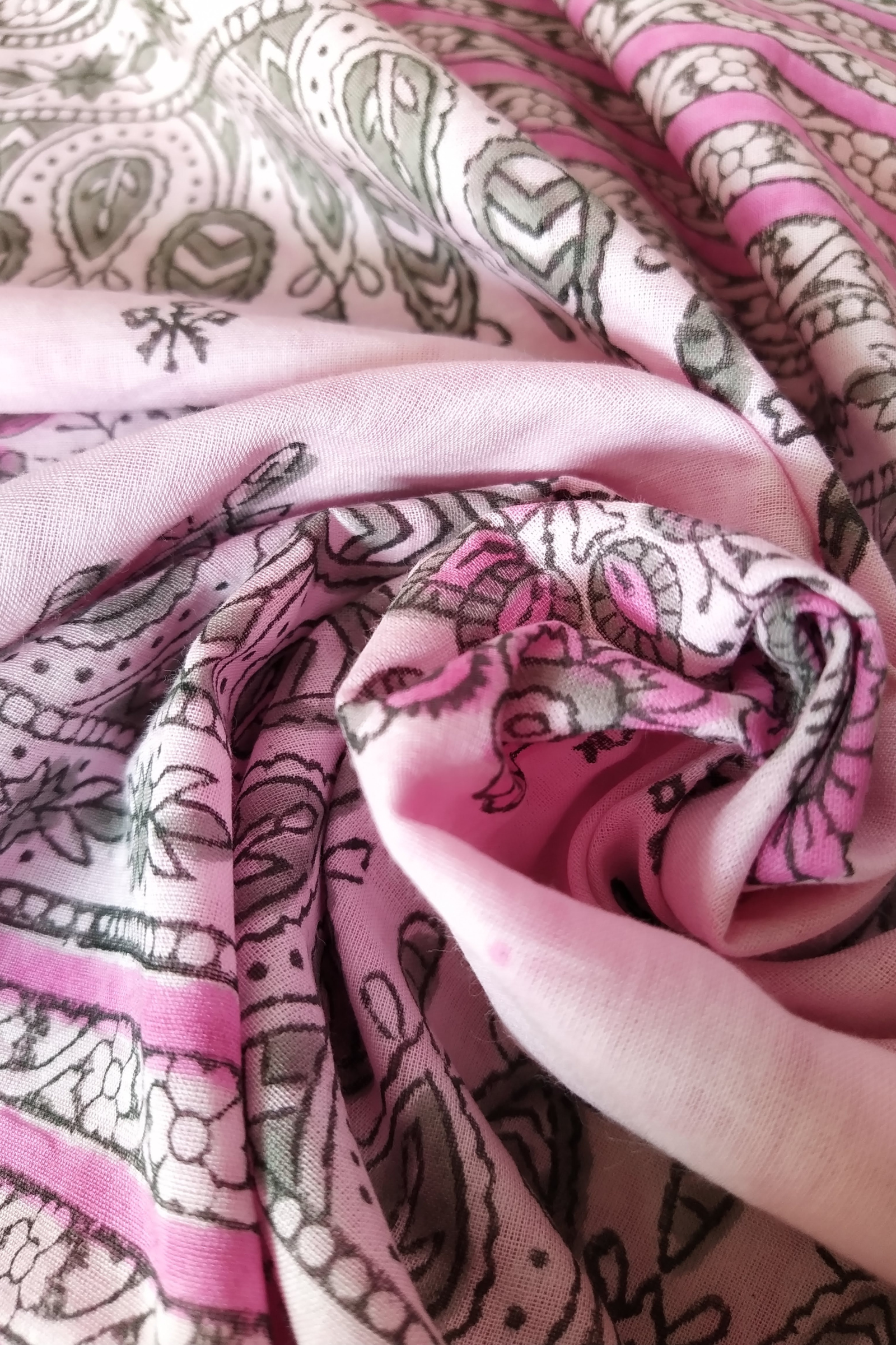 VAAGMI WORLD HANDBLOCK MUL COTTON SAREE