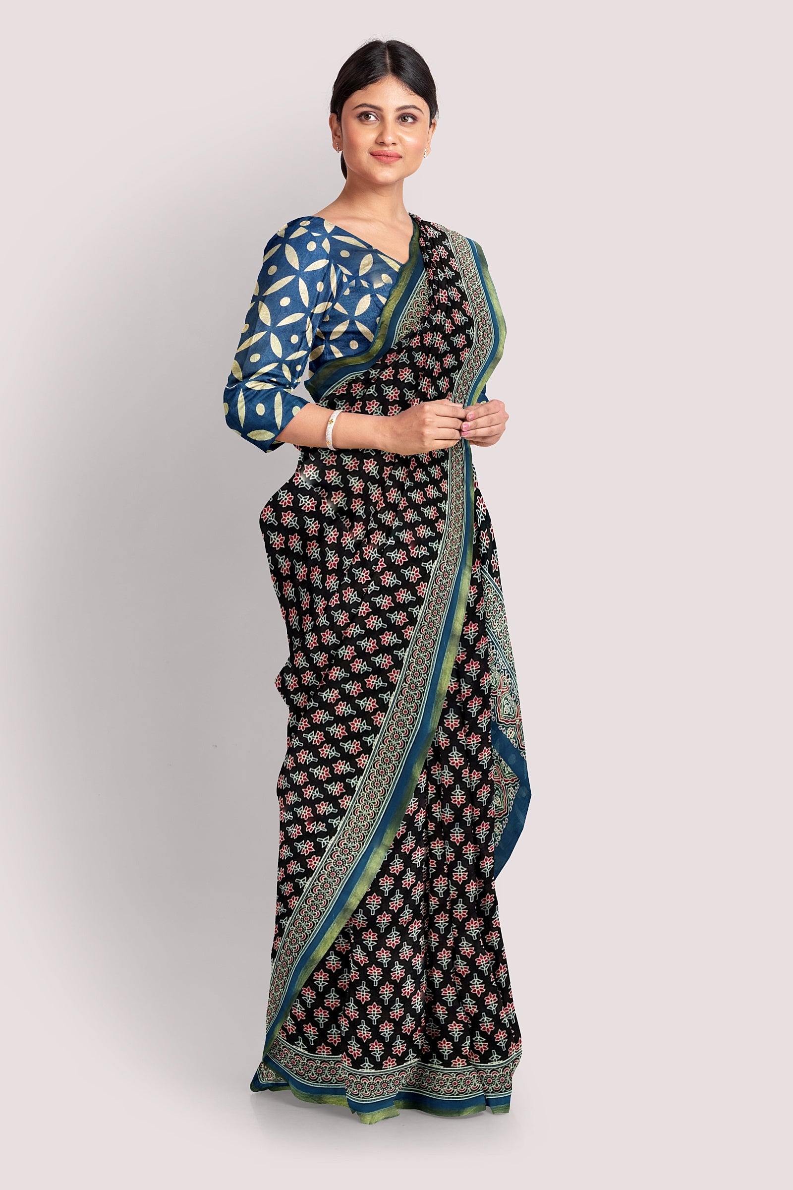 AANANDITA Block Printed Mul Cotton Saree With Sleek Zari Border