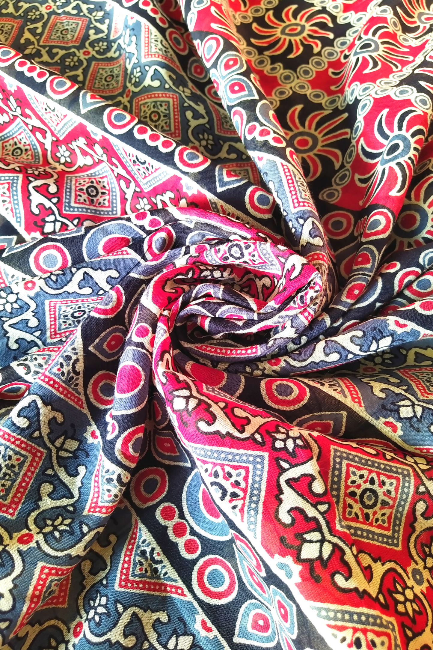 BAANI Block Printed Mul Cotton Saree With Sleek Zari Border