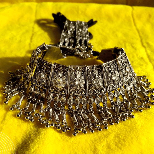 Vaagmi World EIRAWATI Silver Oxidized Choker Necklace Set