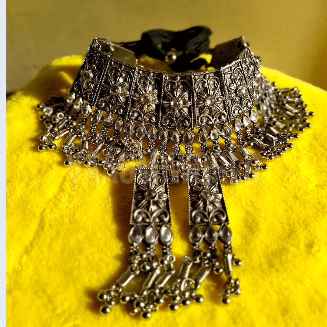 Vaagmi World EIRAWATI Silver Oxidized Choker Necklace Set