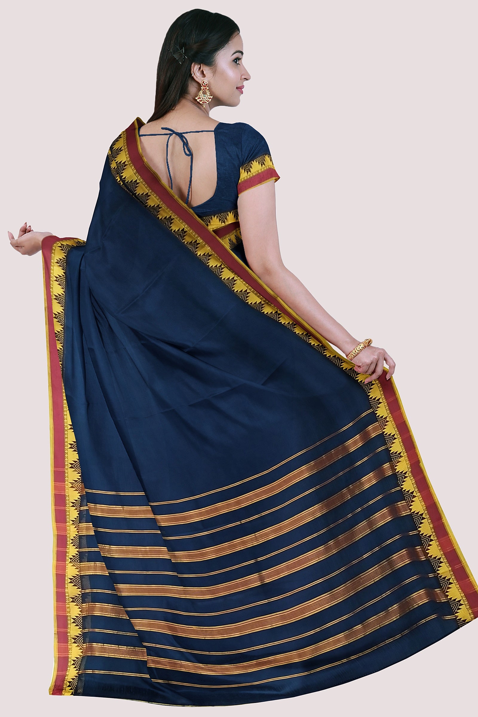 GAARGI South Cotton Handloom Saree