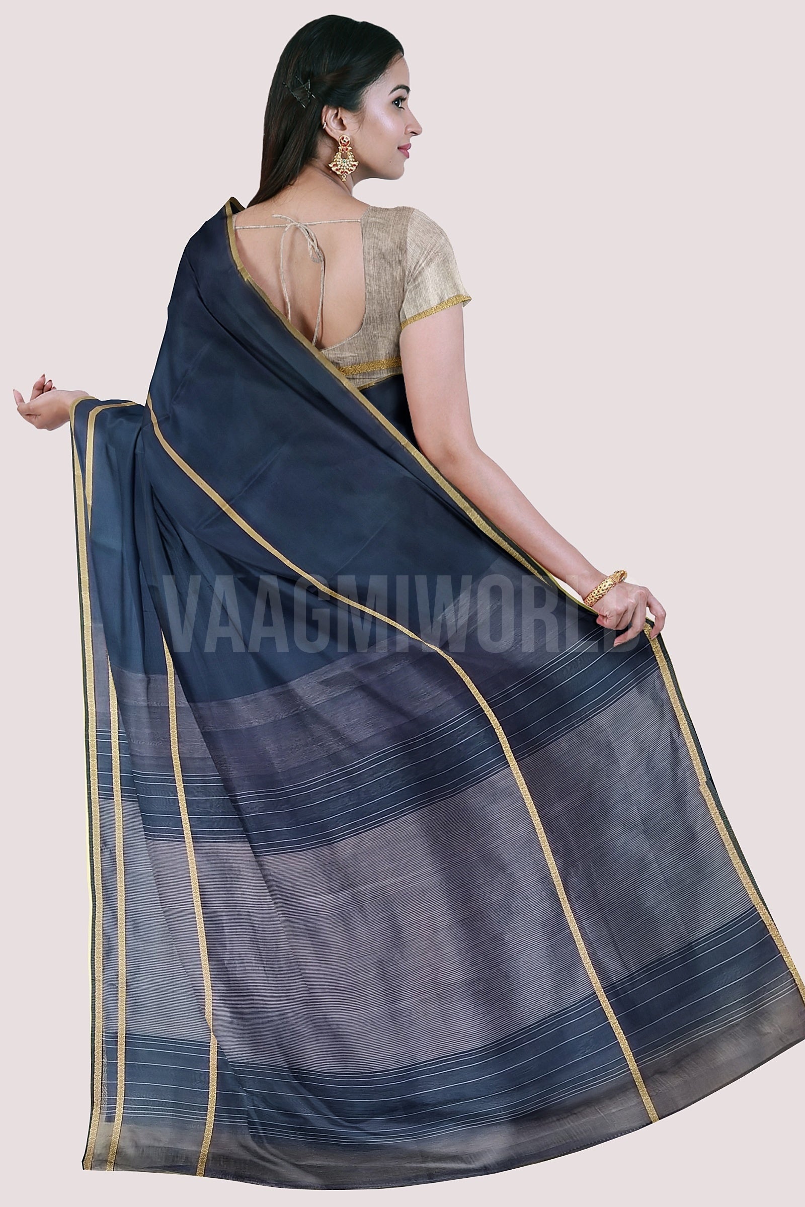 Vaagmi World Rehwa Silk Cotton Maheshwari handloom Saree