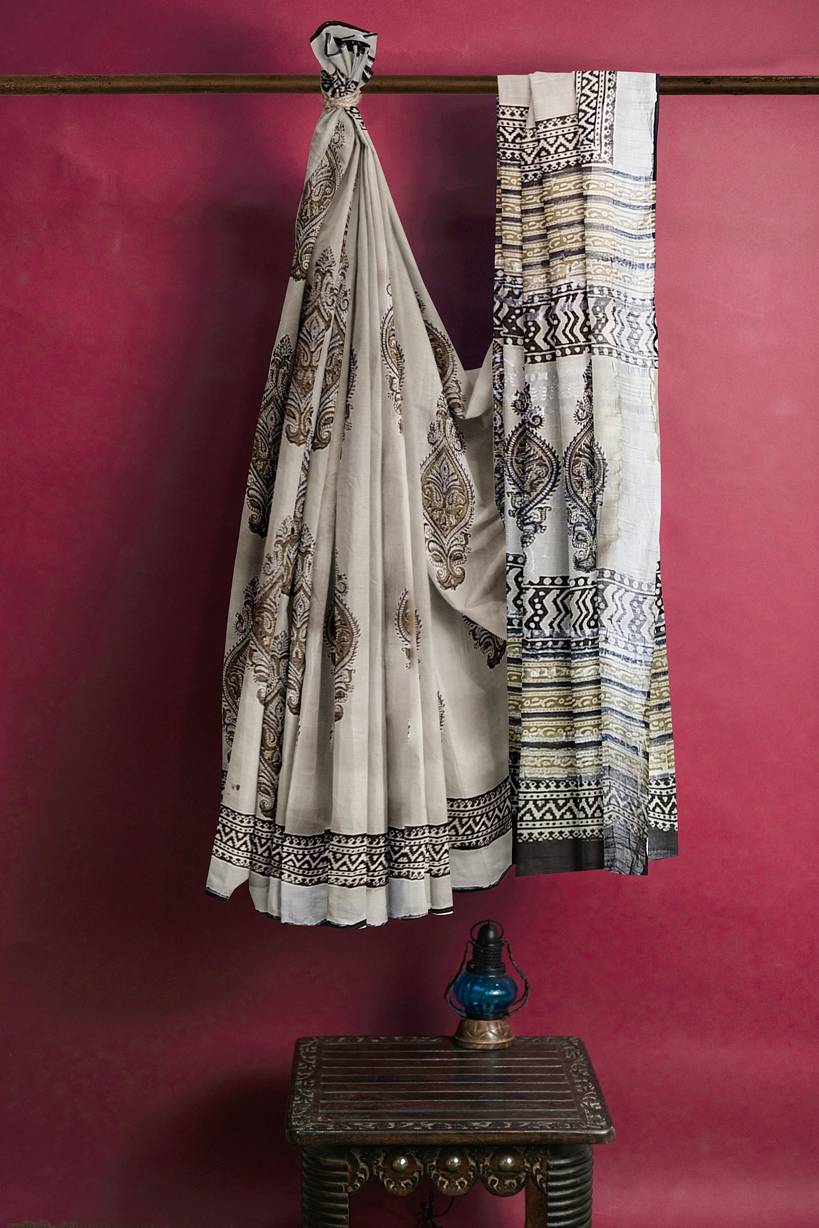 VAAGMI WORLD LINE COTTON THE CONCH HANDBLOCK PRINT SAREE