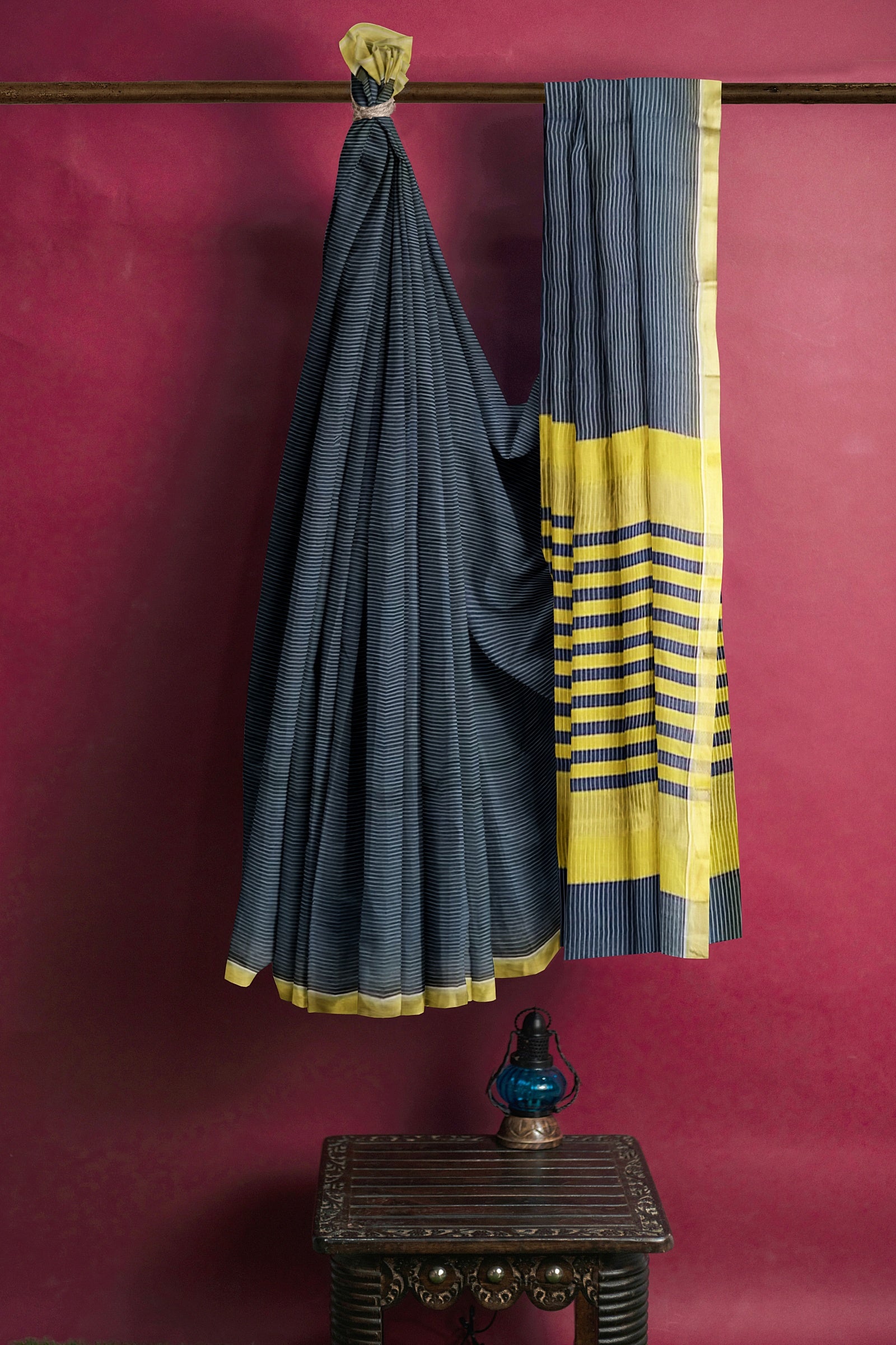 Rehwa Navy Blue Silk Cotton Maheshwari Handloom Saree