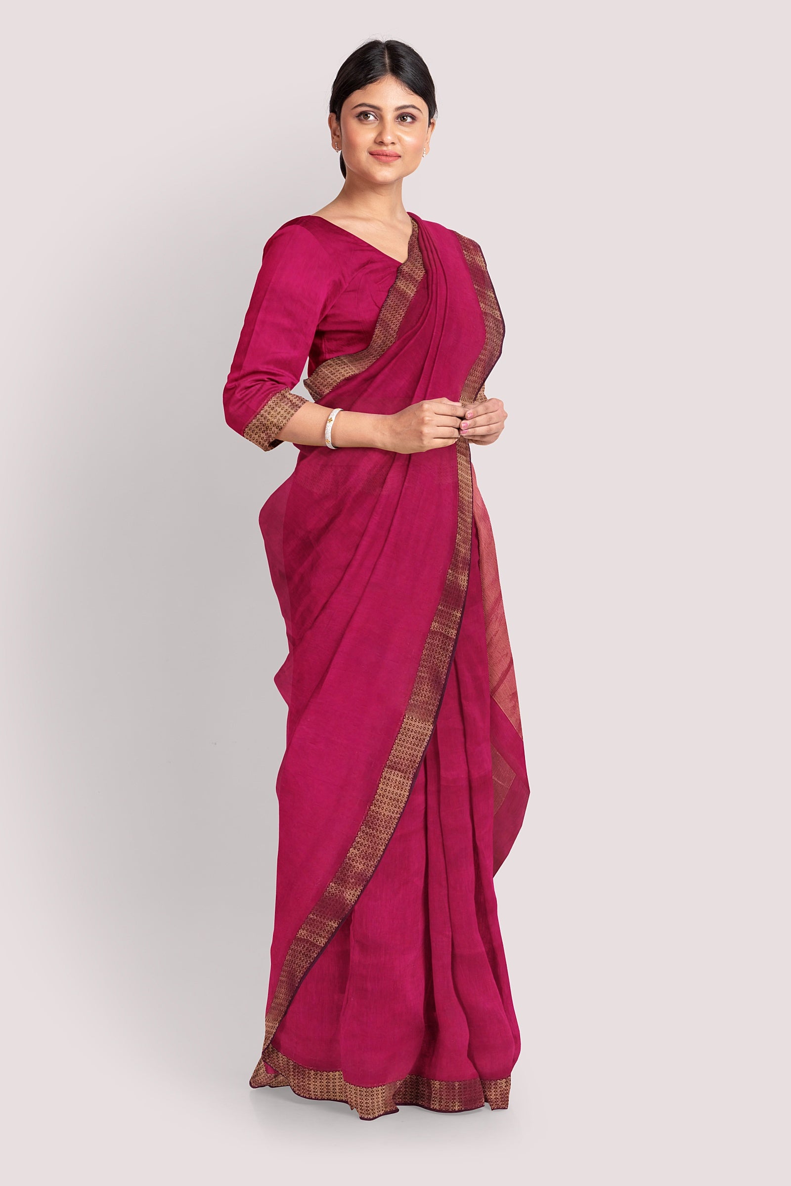 Vaagmi Exclusive Magenta Pink Silk Cotton Maheshwari Saree