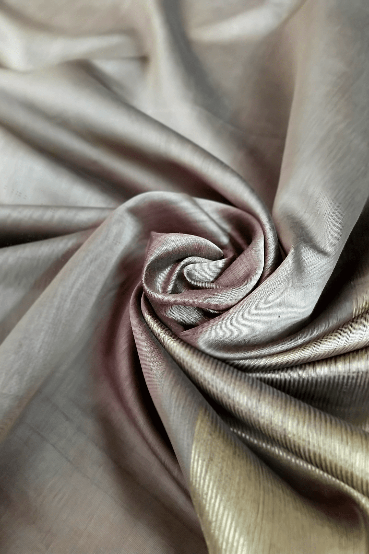 VAAGMI WORLD MAHESHWARI SILK COTTON HANDLOOM SAREE
