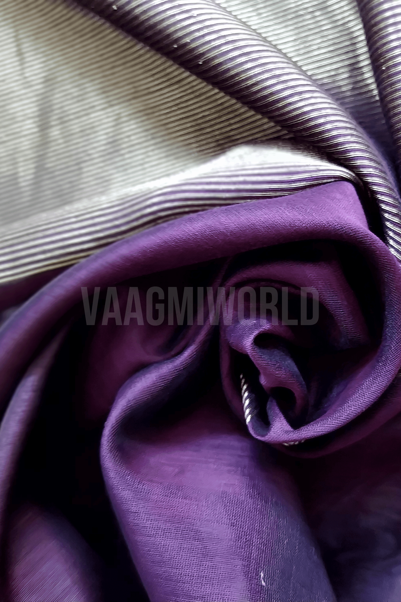 VAAGMI WORLD MAHESHWARI HANDLOOM SILK COTTON SAREE