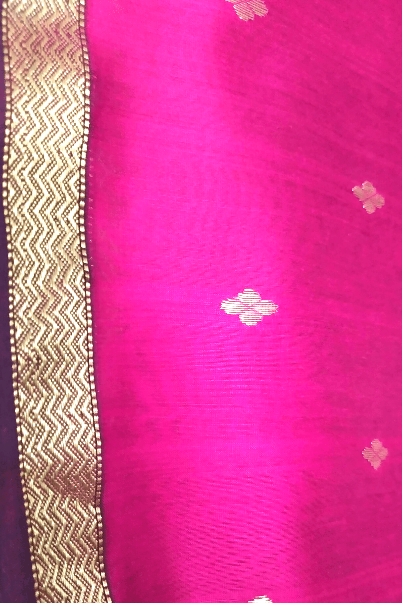Vaagmi Exclusive Blue And Magenta Silk Cotton Maheshwari Saree