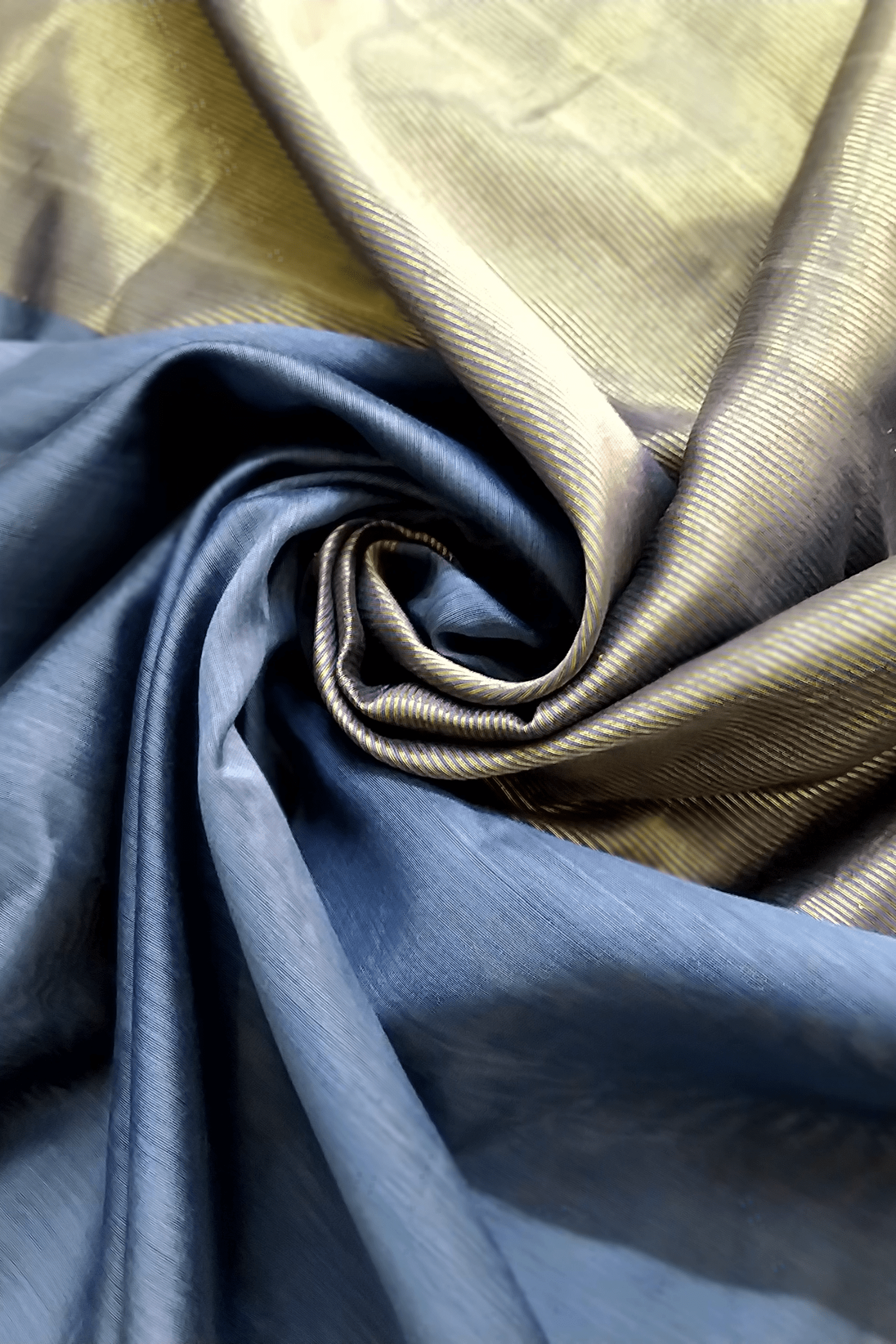 VAAGMI WORLD MAHESHWARI SILK COTTON HANDLOOM SAREE