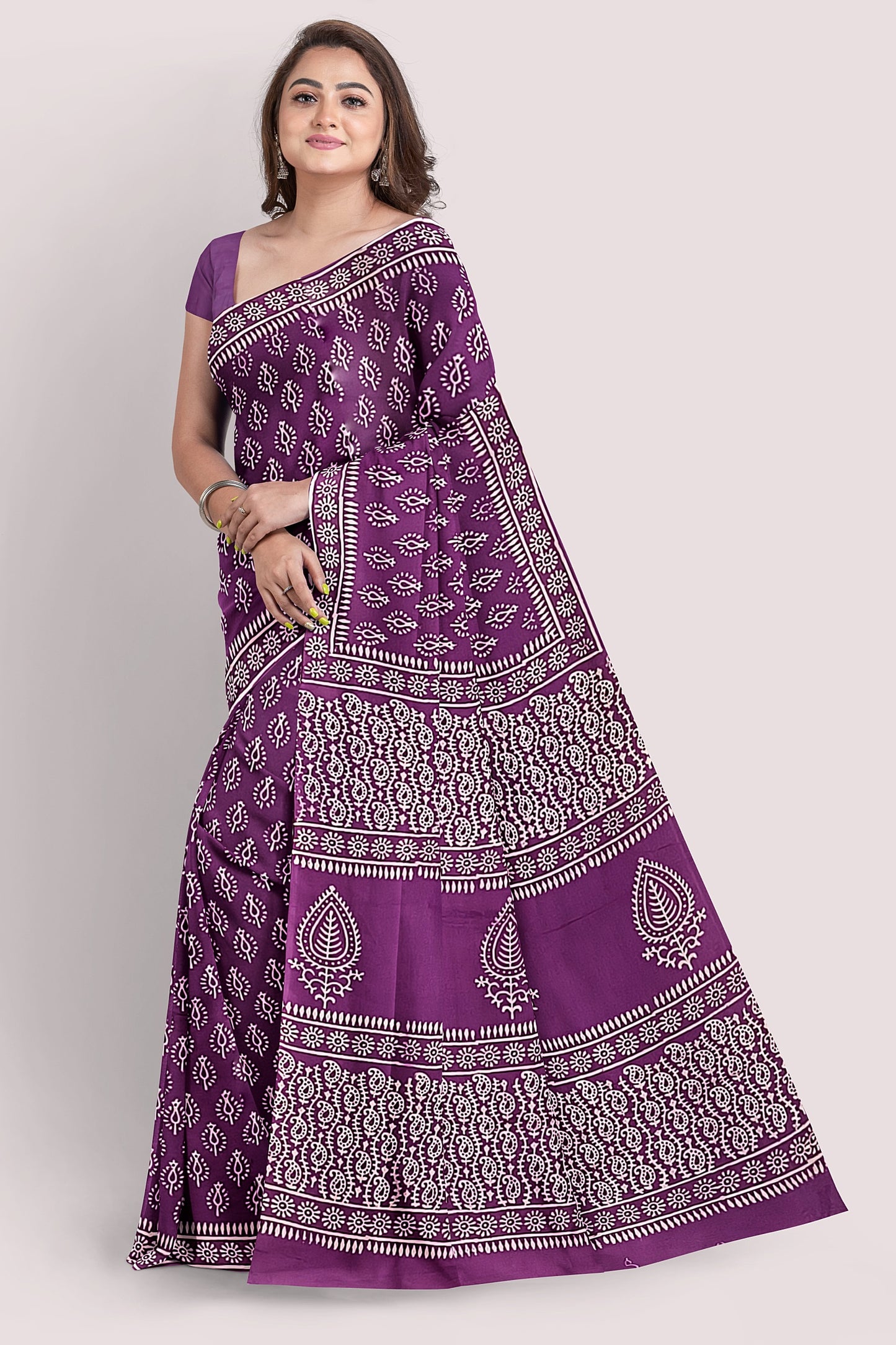 AARUNYA Block Printed Mul Cotton Saree