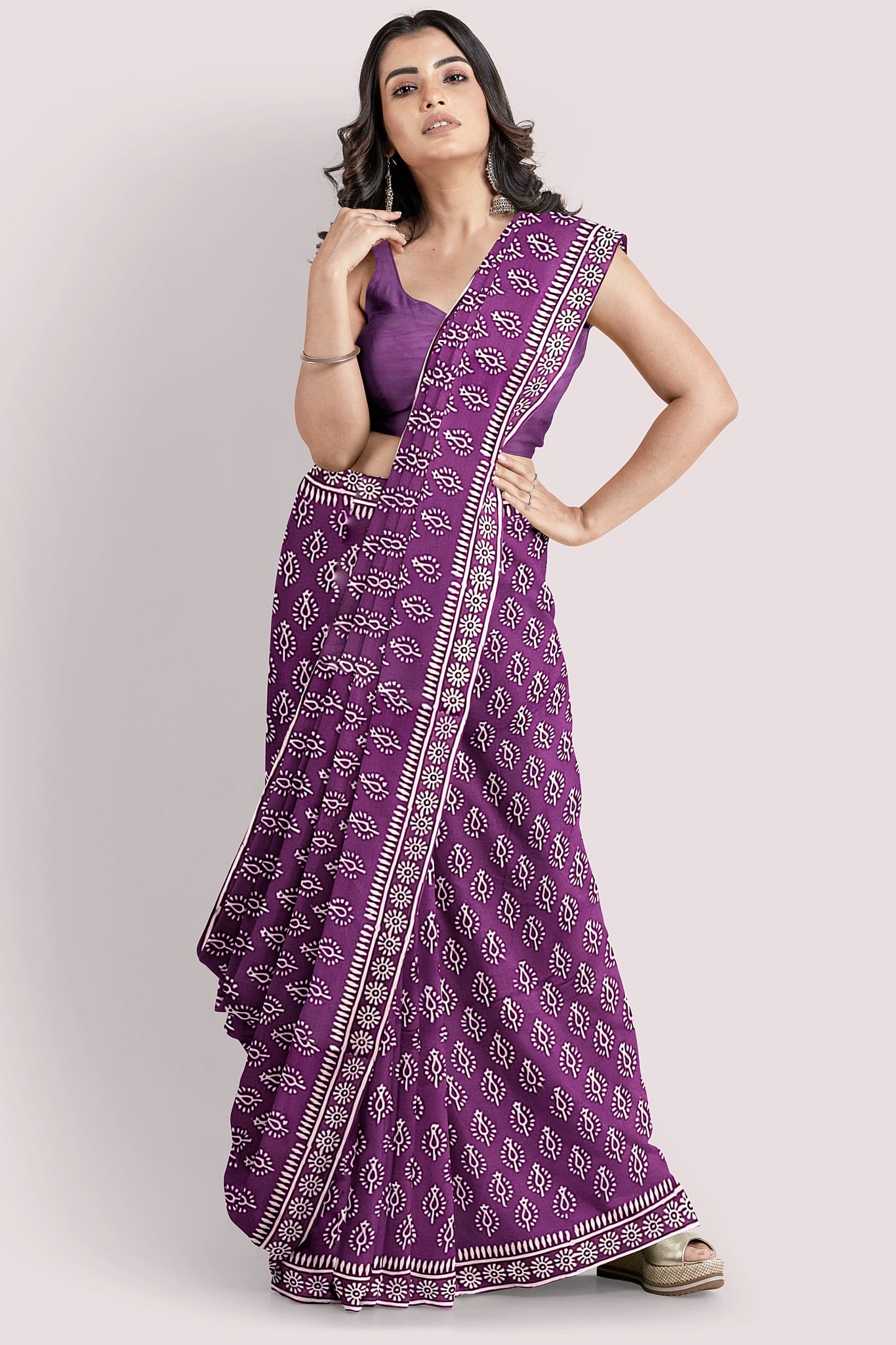 AARUNYA Block Printed Mul Cotton Saree