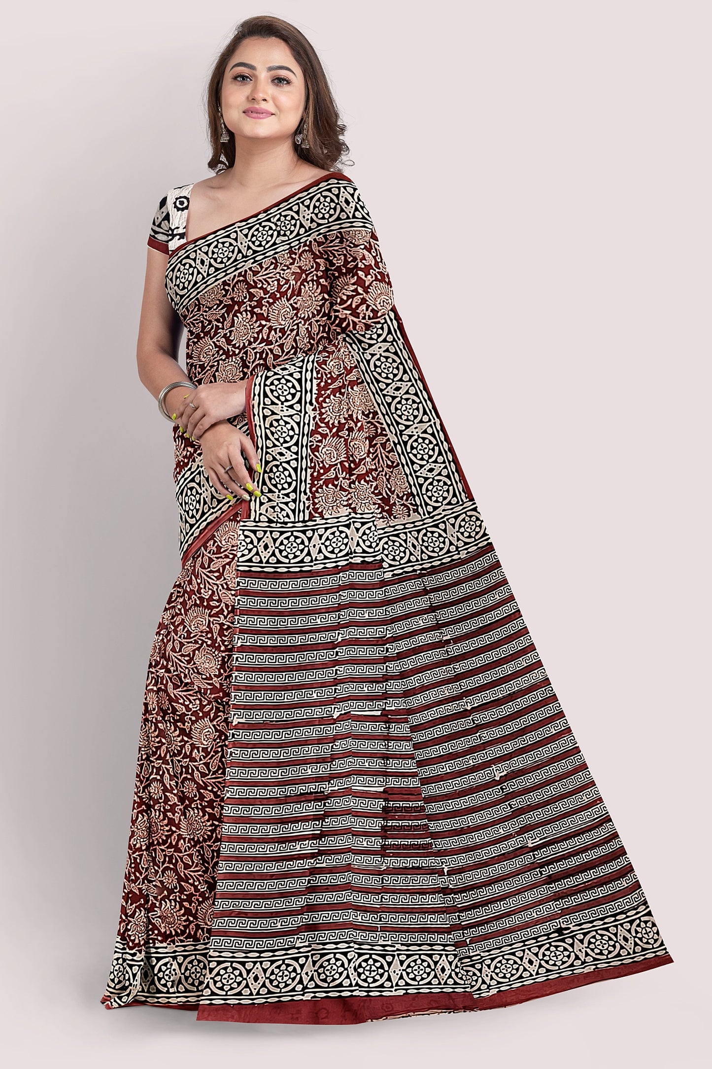 VRUSHTI Block Printed Mul Cotton Saree