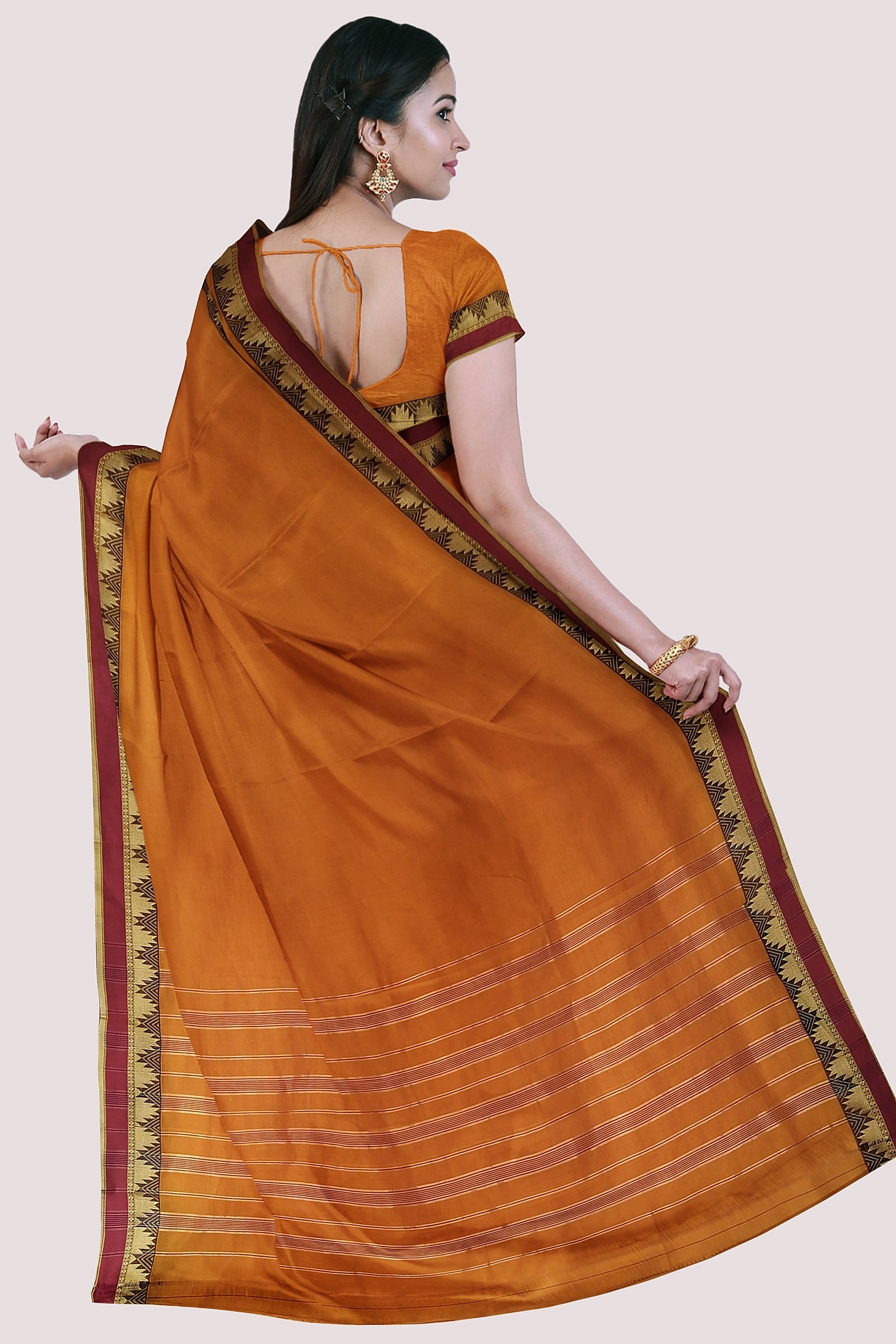 AADRIKA South Cotton Handloom Saree